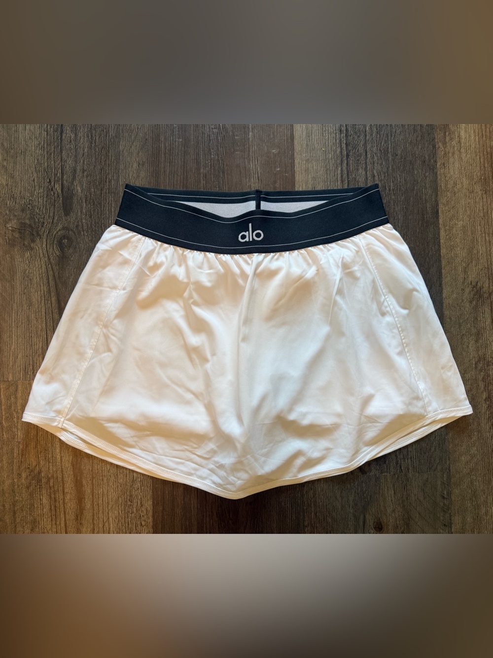 NWOT ALO MATCHPOINT TENNIS SKORT SIZE SMALL